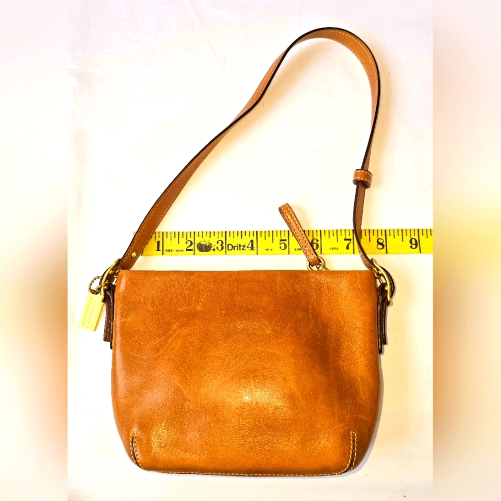 Coach British tan mini bag zipper hangtag leather y2k